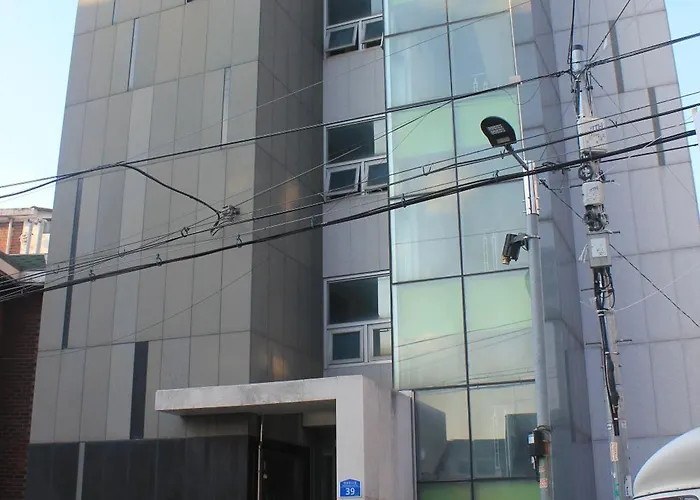 네스트하우스 원룸 지하철역 4분거리 *